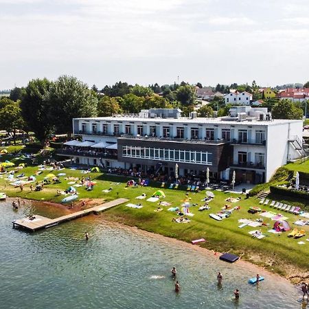 ניופלד אן דר ליתה Neufeldersee Hotel & Restaurant מראה חיצוני תמונה