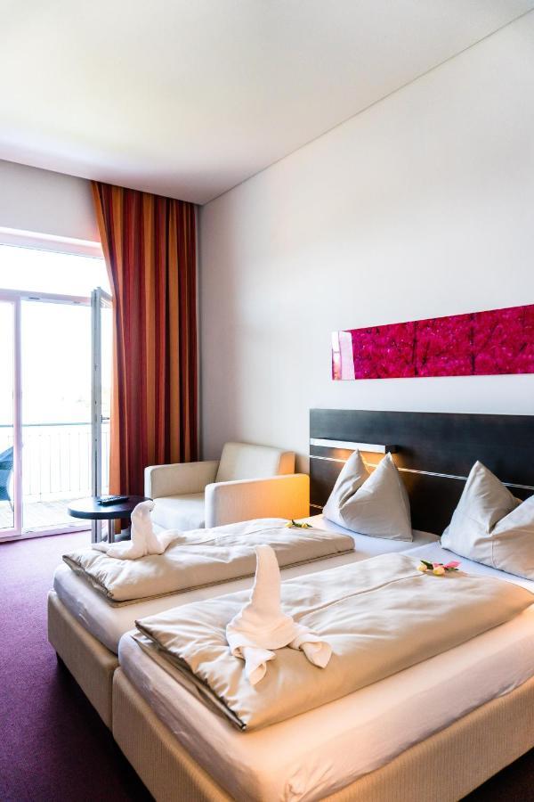 ניופלד אן דר ליתה Neufeldersee Hotel & Restaurant מראה חיצוני תמונה