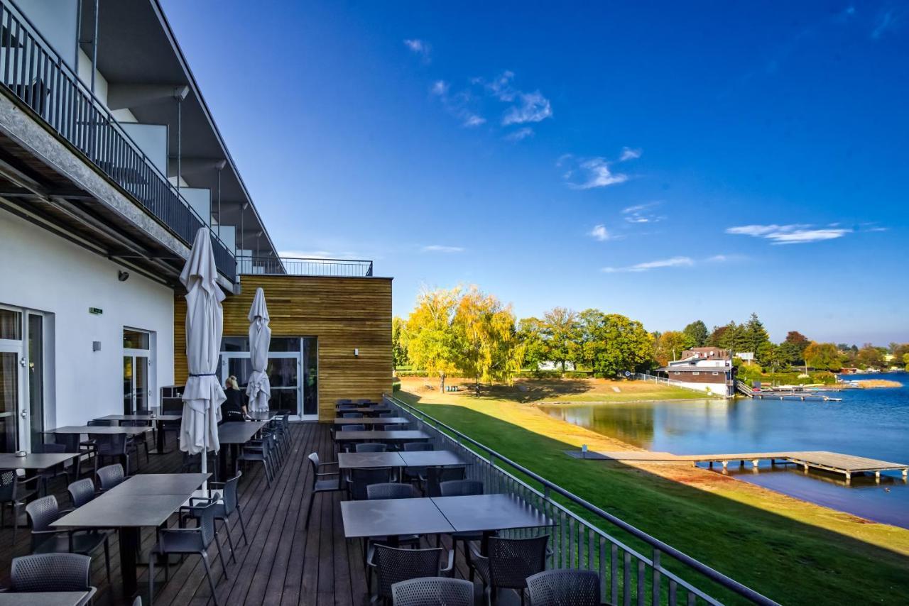 ניופלד אן דר ליתה Neufeldersee Hotel & Restaurant מראה חיצוני תמונה