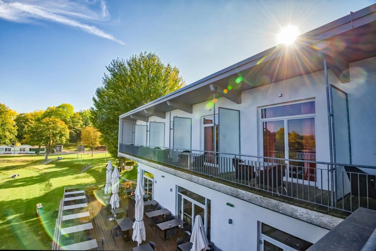 ניופלד אן דר ליתה Neufeldersee Hotel & Restaurant מראה חיצוני תמונה